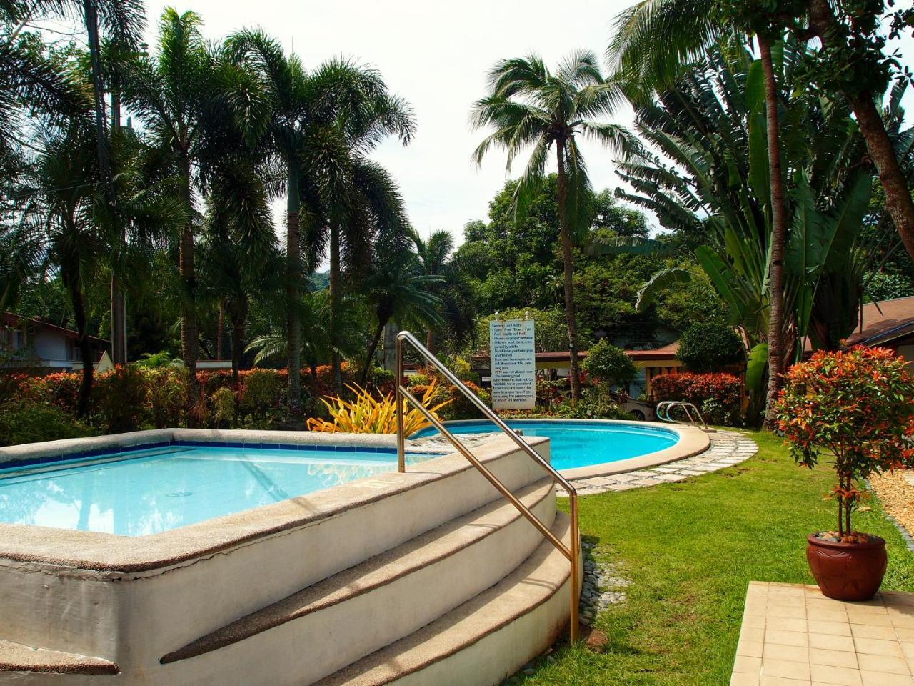 Vacation Villas At Subic Homes Olongapo Exterior foto